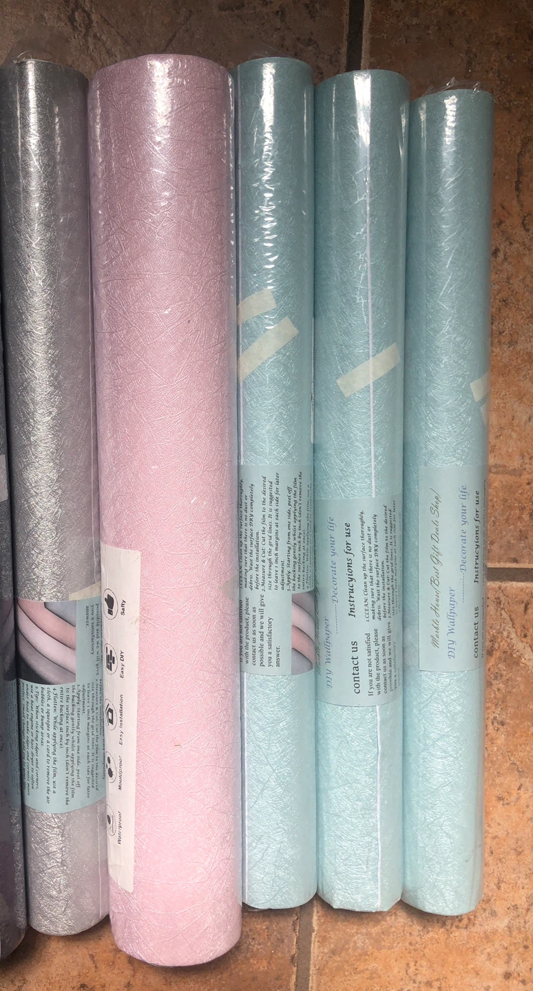 Silver, blue or pink rolls