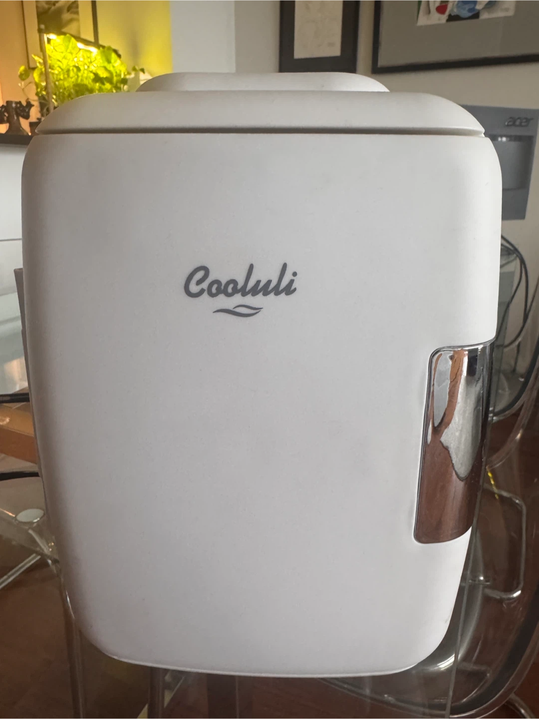 Like new  Cooluli Mini fridge