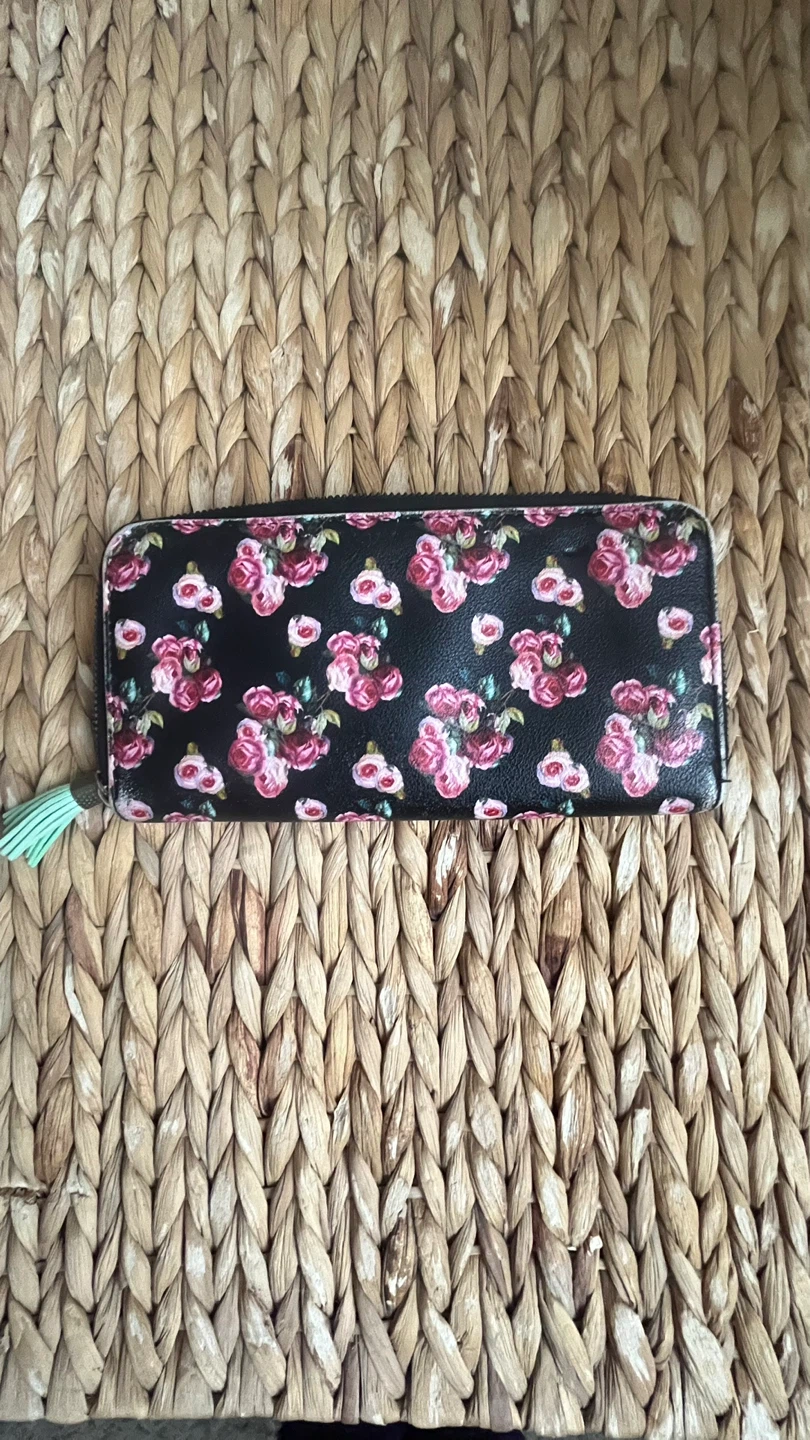Juicy Couture Floral Wallet - photo 5