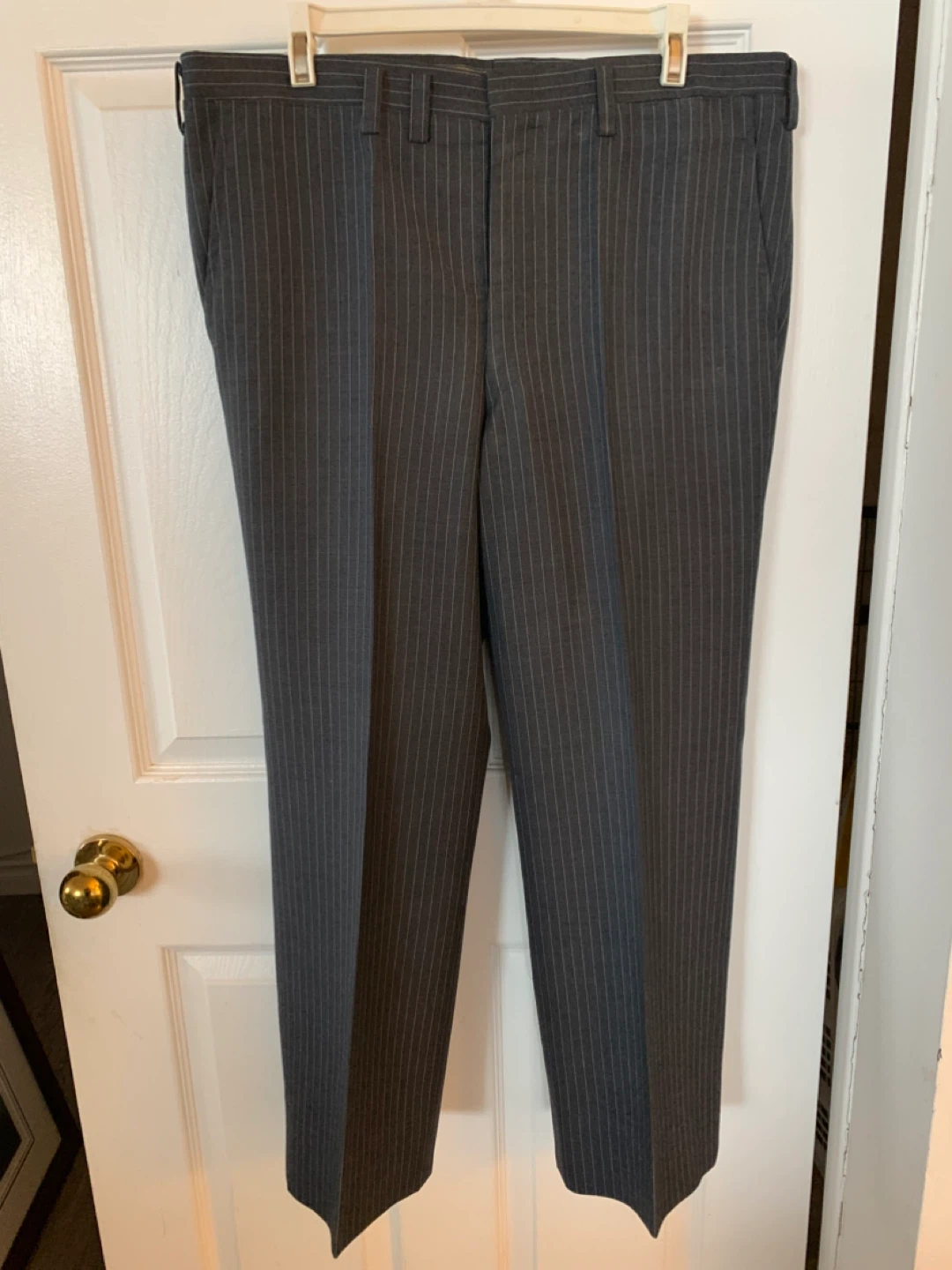 Men's Medium Size Charcoal Grey Pinstripe Suit - photo 2