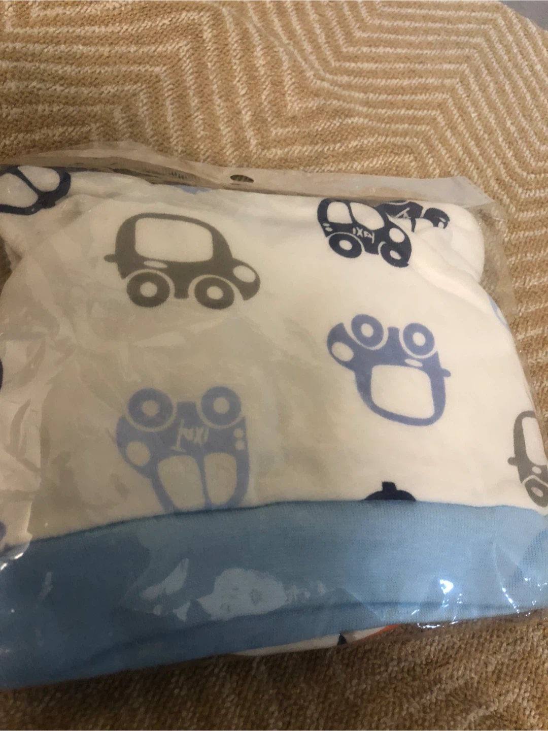 Baby Hats & Mittens  2 Set, New - photo 5