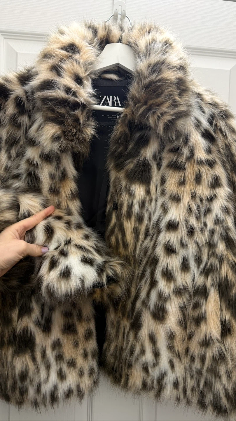Zara eye-catching Leopard Faux Fur Coat size L - photo 4