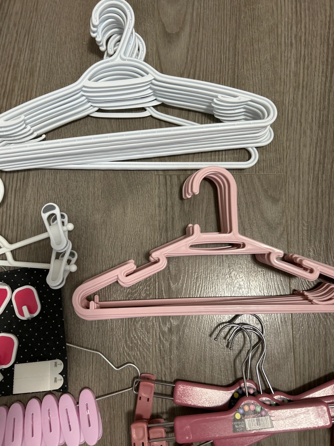 Clothes Hangers Bundle - photo 3