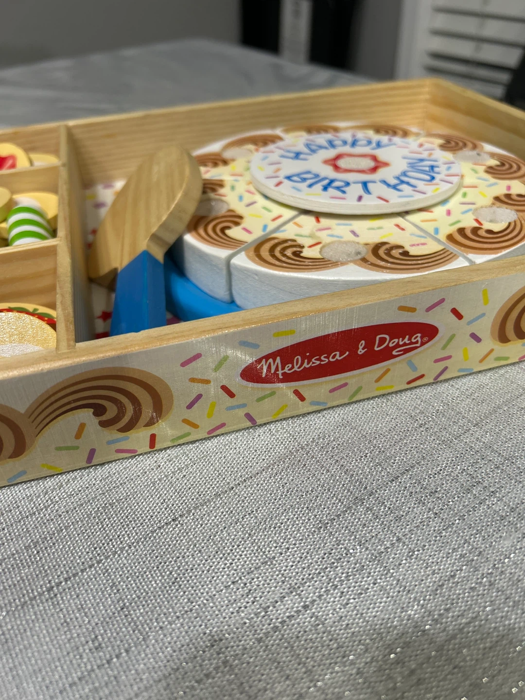 Melissa & Doug Wooden Birthday Cake - photo 3