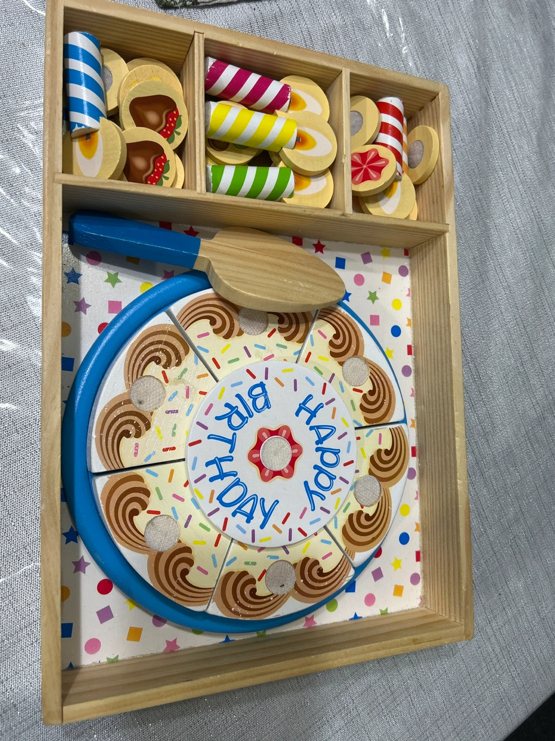 Melissa & Doug Wooden Birthday Cake - photo 2