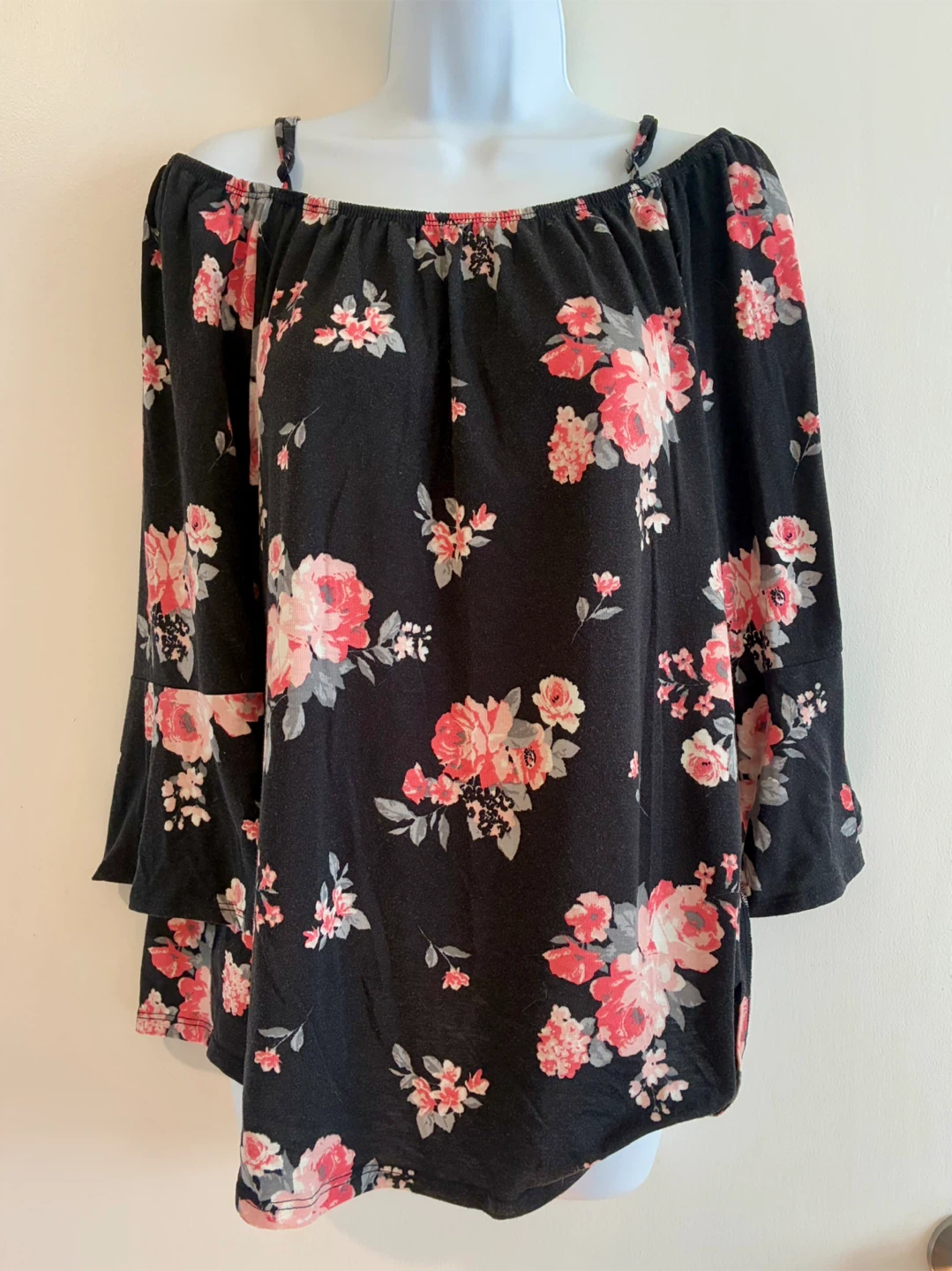 No Boundaries Floral Off Shoulder Top - XL