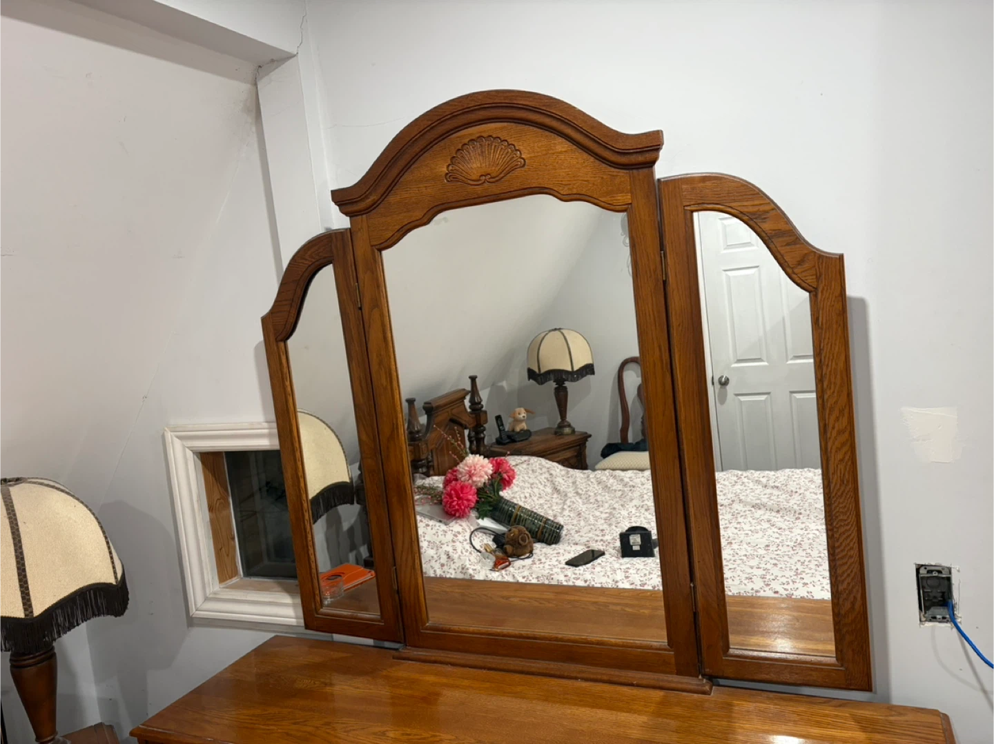 Vintage Wooden Dresser with Tri-Fold Mirror - photo 3
