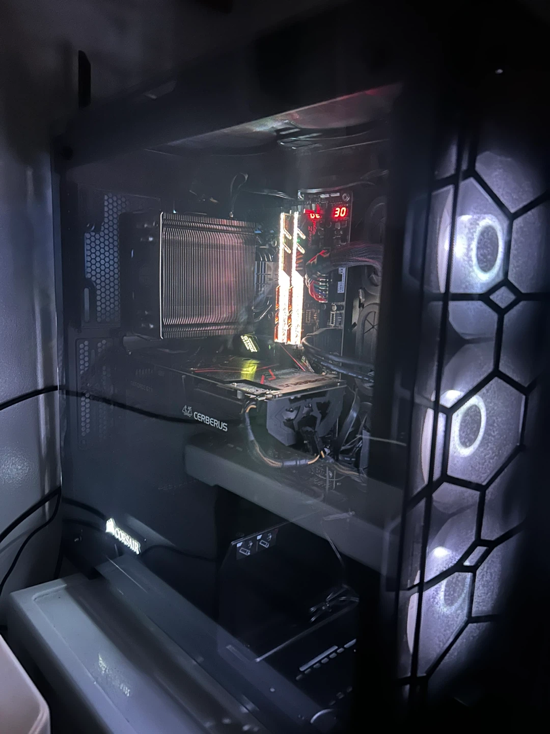 Custom Built PC - i7-11700K, RTX Cerberus - photo 2