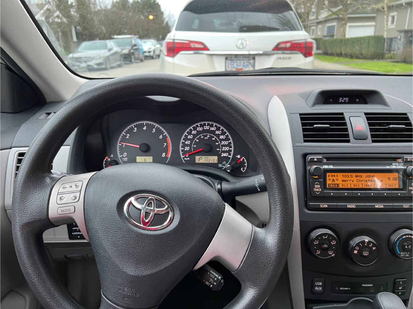 2013 Toyota Corolla CE - photo 4
