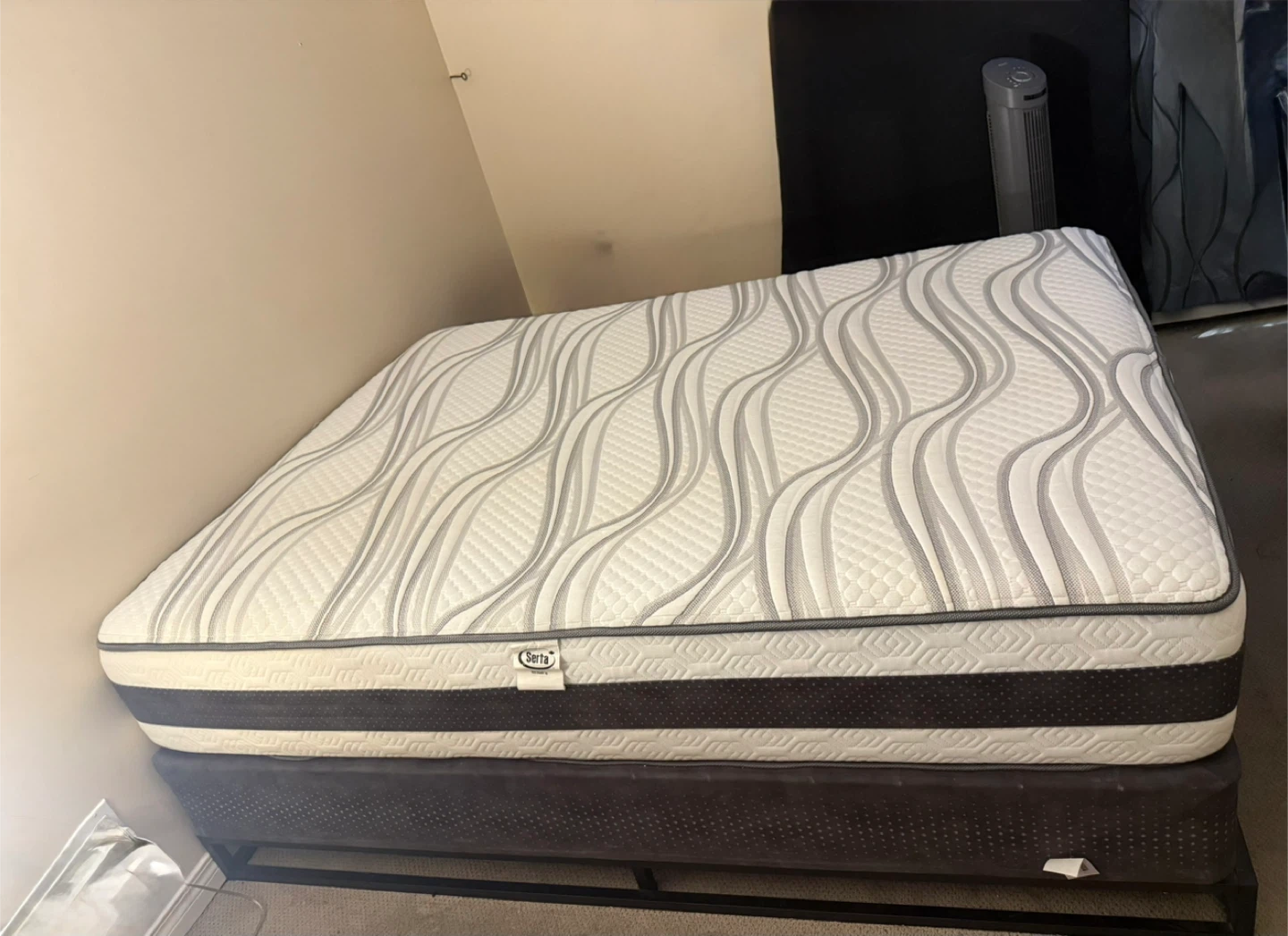 Serta Blanc Smooth Top Mattress - W10S - photo 2