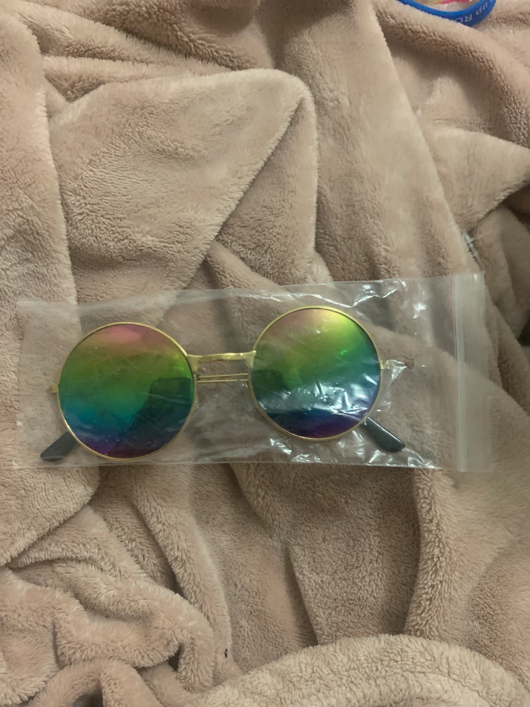 Round Sunglasses - Gold Frame