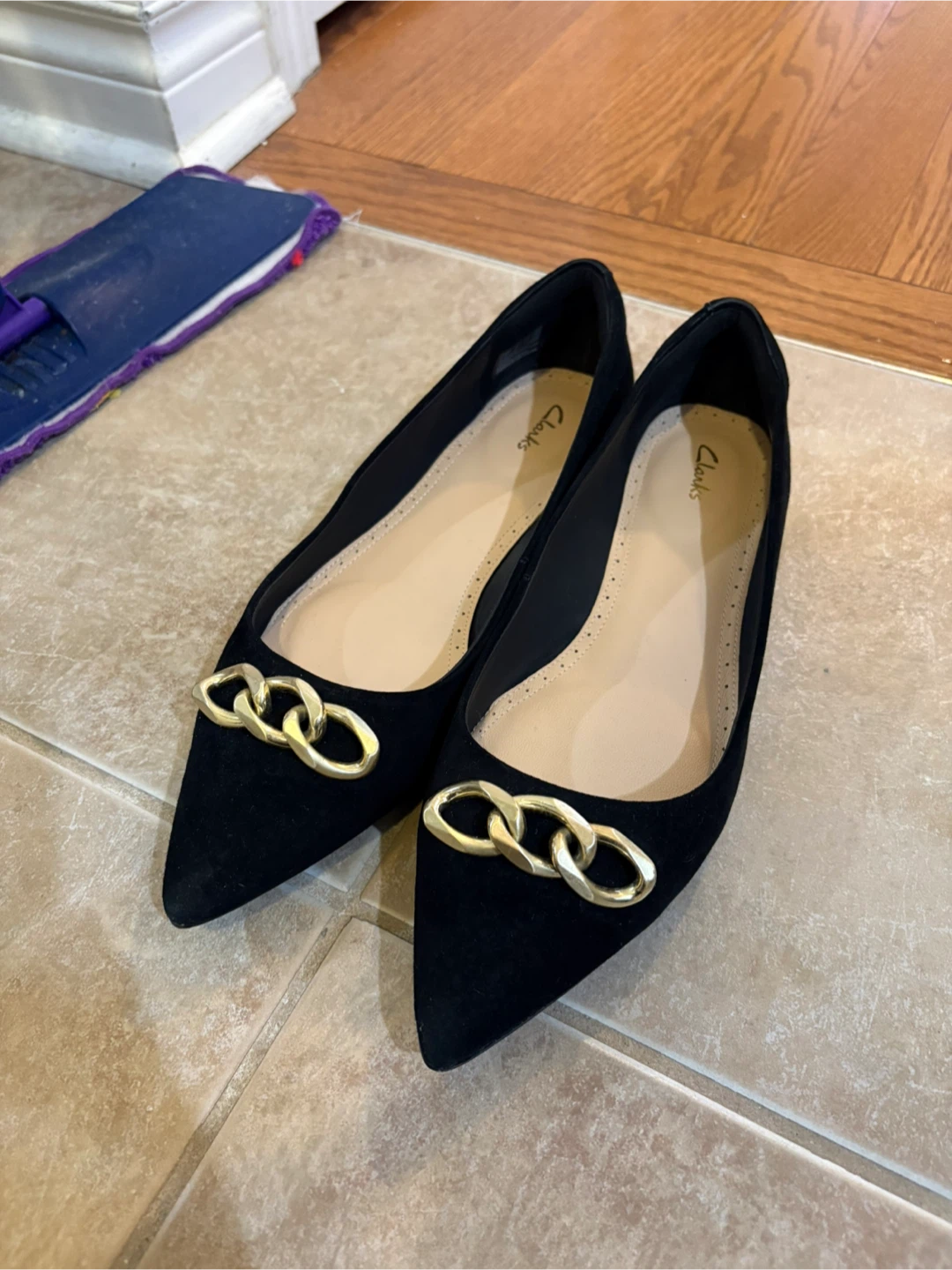 Clarks Laina15 Trim Womens Shoes Suede Gold Chain Flat - photo 4