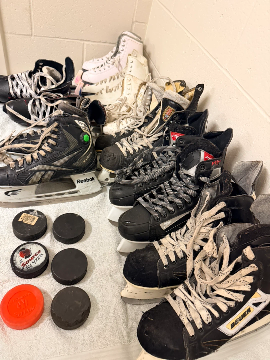 Mixed Hockey Skates - Reebok & CCM - photo 3