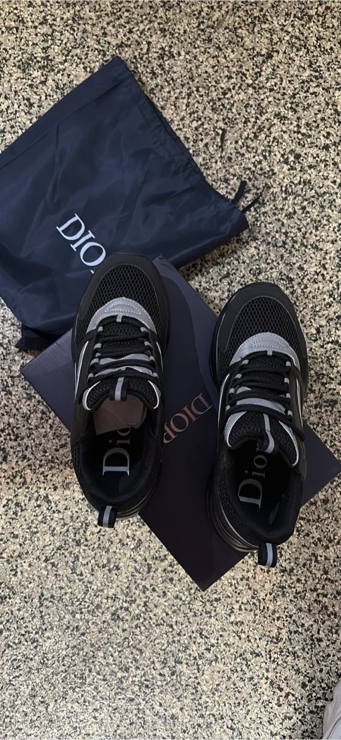 Dior B22 Black