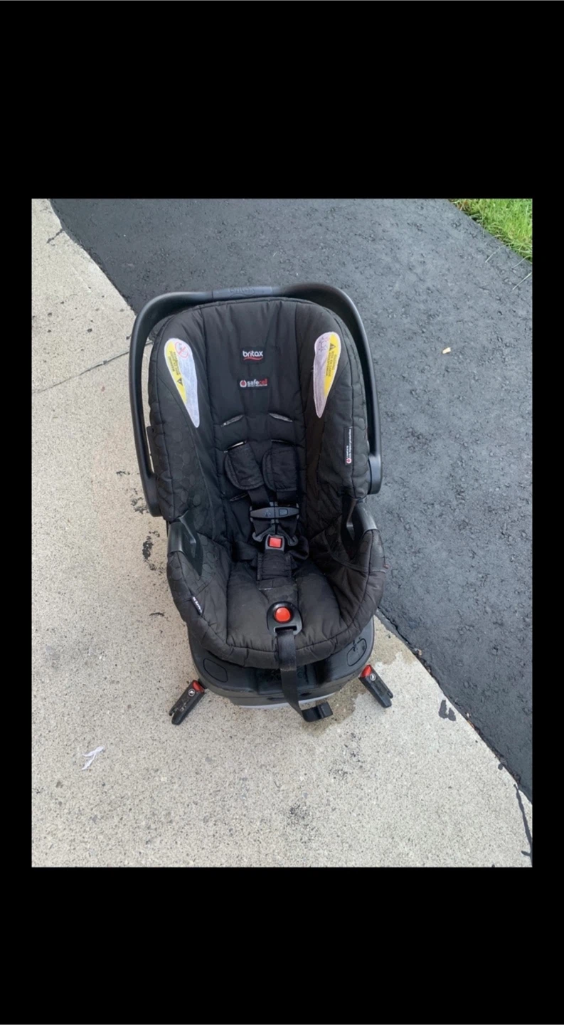 Britax B-Safe 35 Infant Car Seat - photo 4
