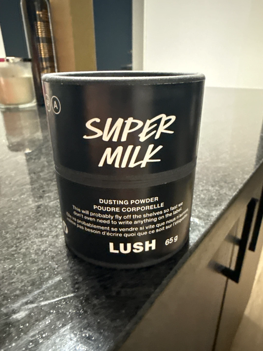 LUSH Super Milk Dusting Powder 65g