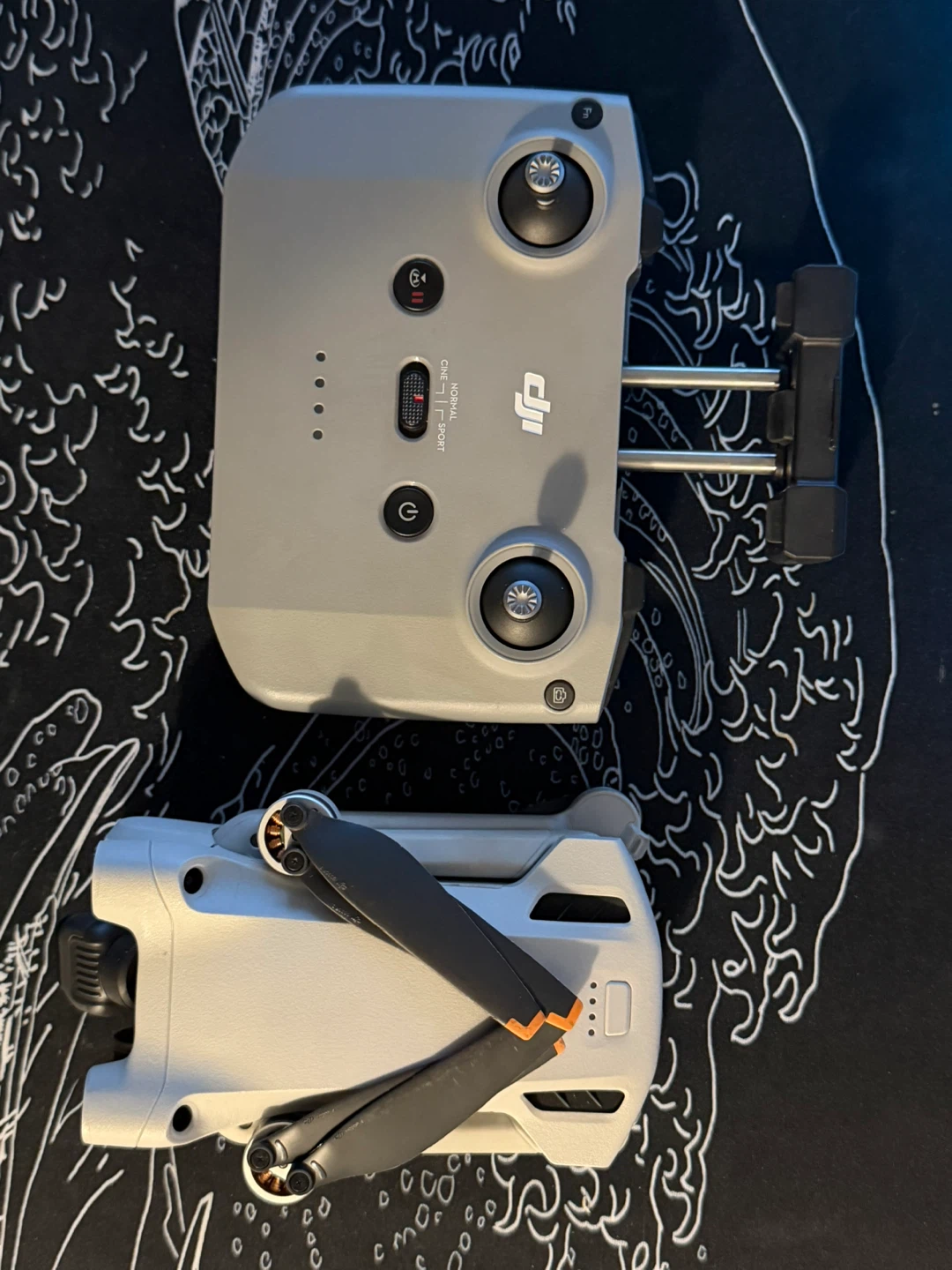 DJI Mini 3 Pro Drone - photo 2