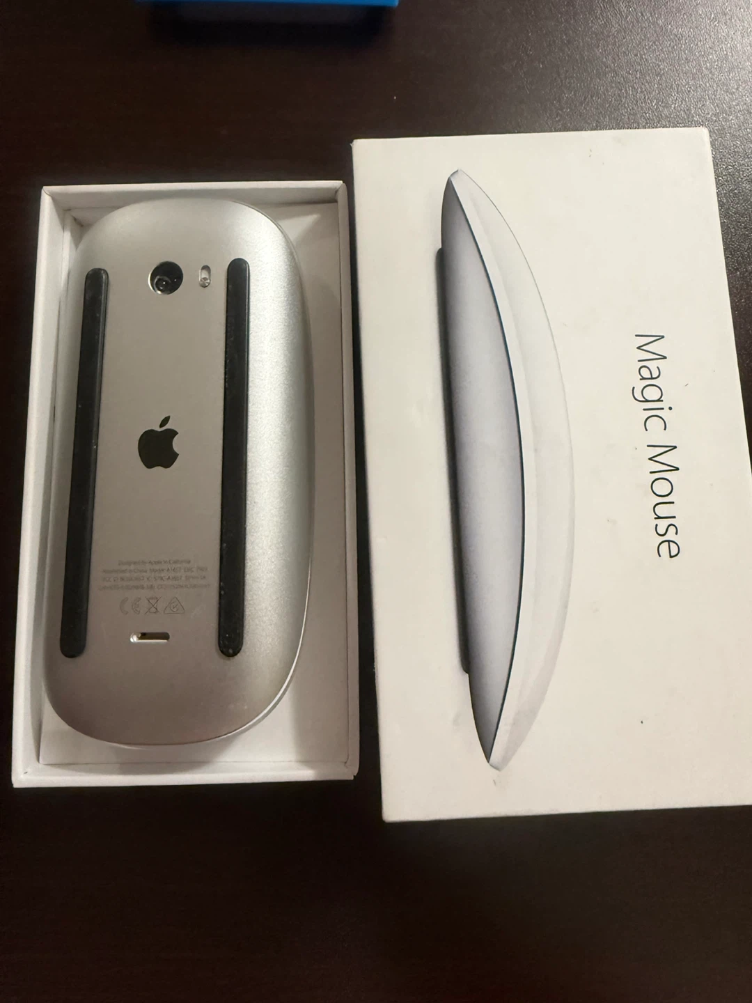Apple Magic Mouse  Model A 1657 rechargeable - photo 2