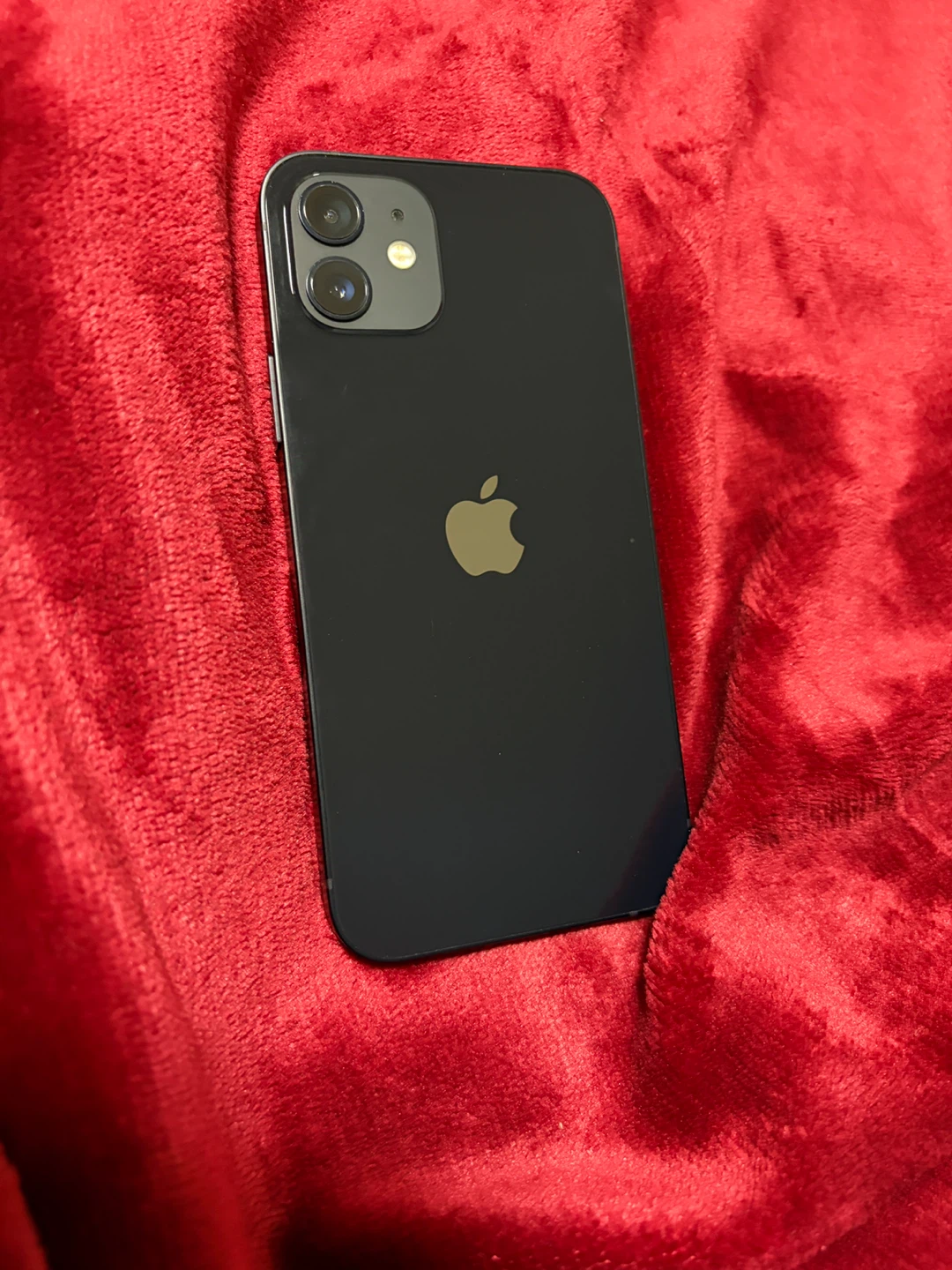 Apple iPhone 12 - Black