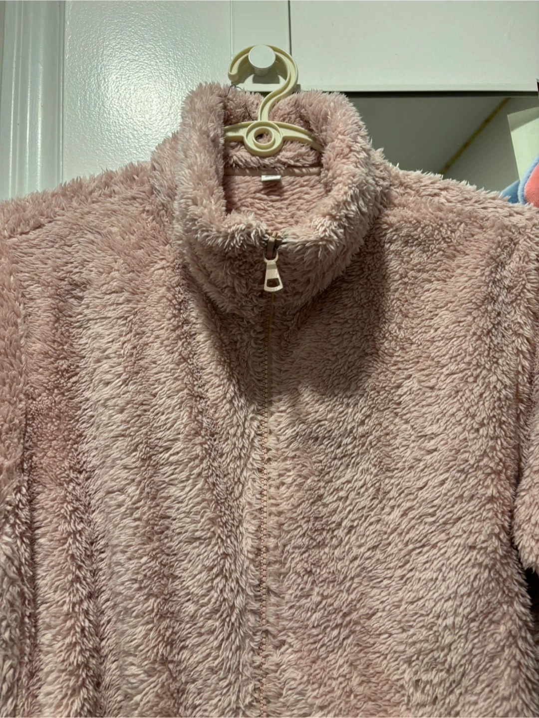 Uniqlo Pink Fleece Jacket - photo 2