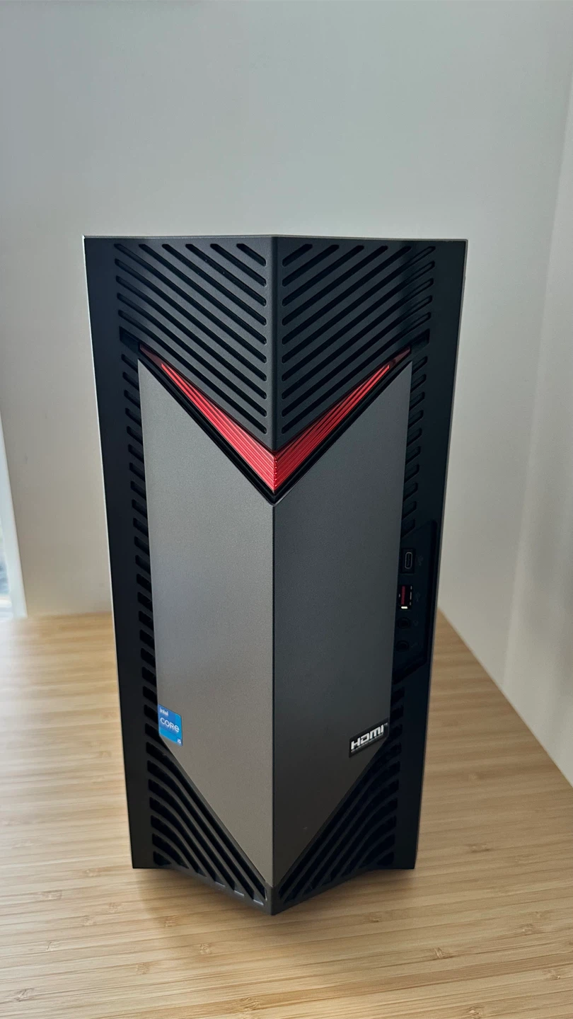 Acer Full Setup Gaming PC with Razer Mousepad