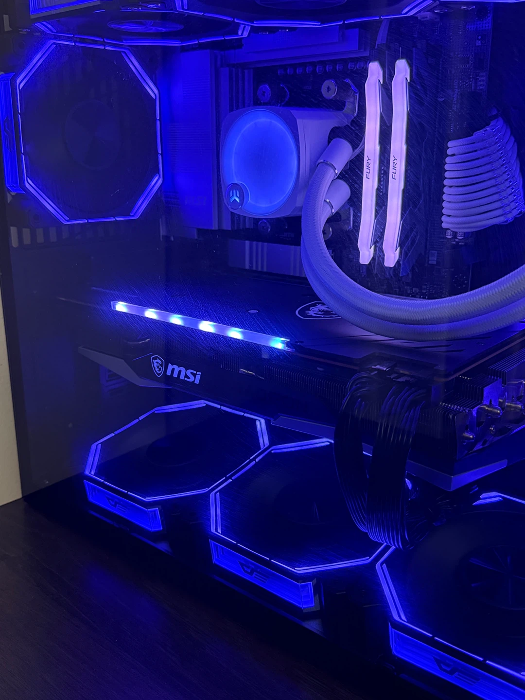 MSI Radeon RX 6800 Gaming X Trio – 16GB GDDR6 - photo 3
