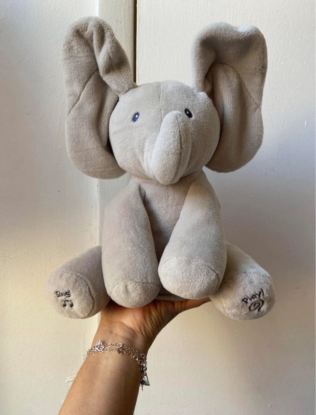 Baby GUND Flappy the Elephant sings/talks 🥕