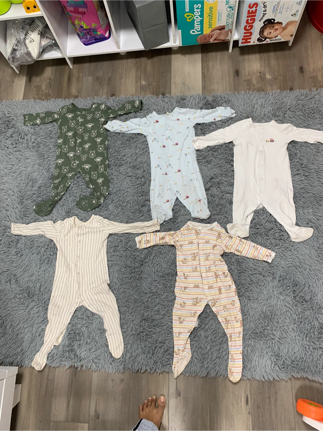 Cotton footed Baby Onesies - Assorted Patterns 9-12 m