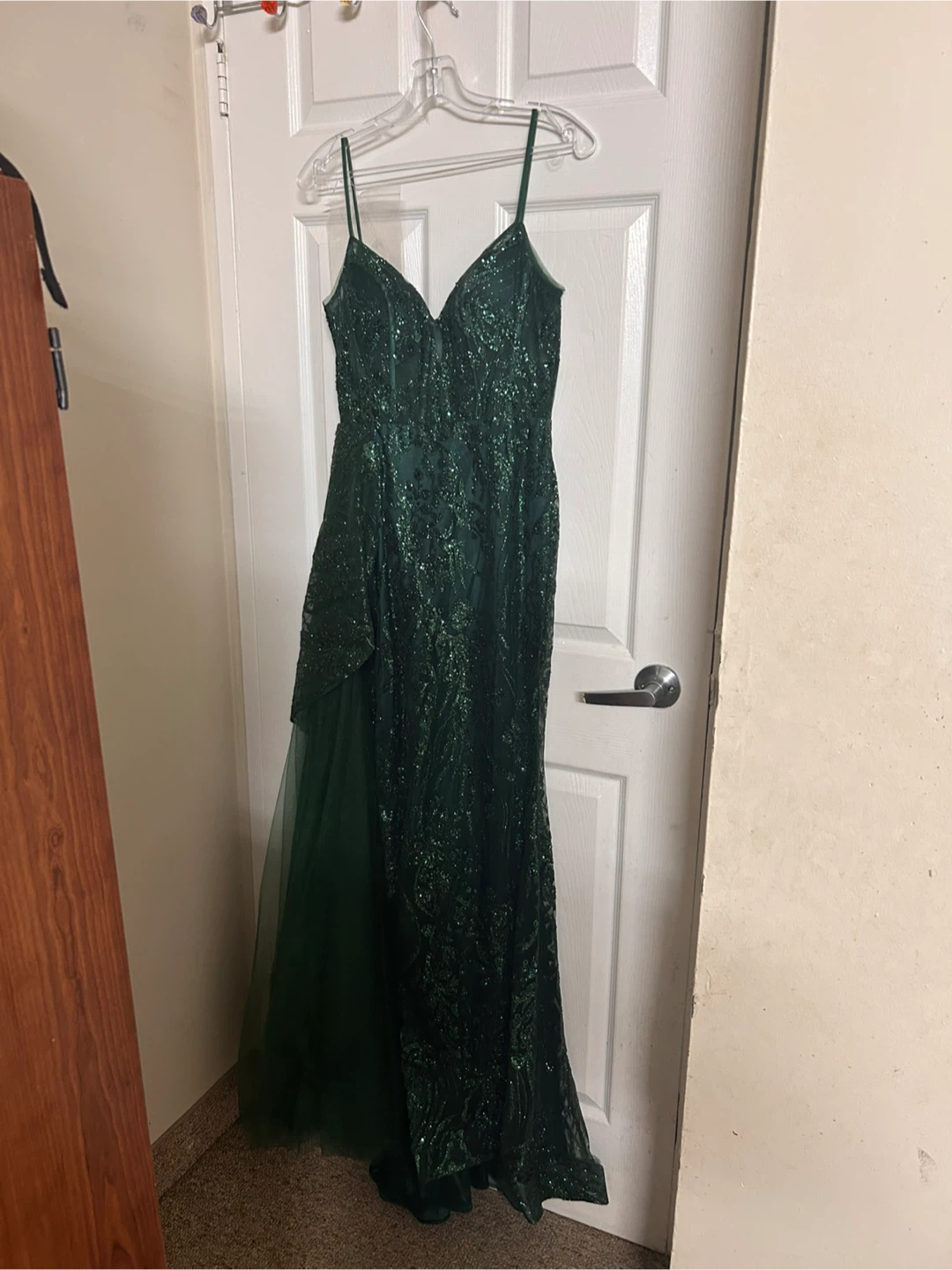 Emerald Green Sequin & Glitter Prom Dress - photo 3