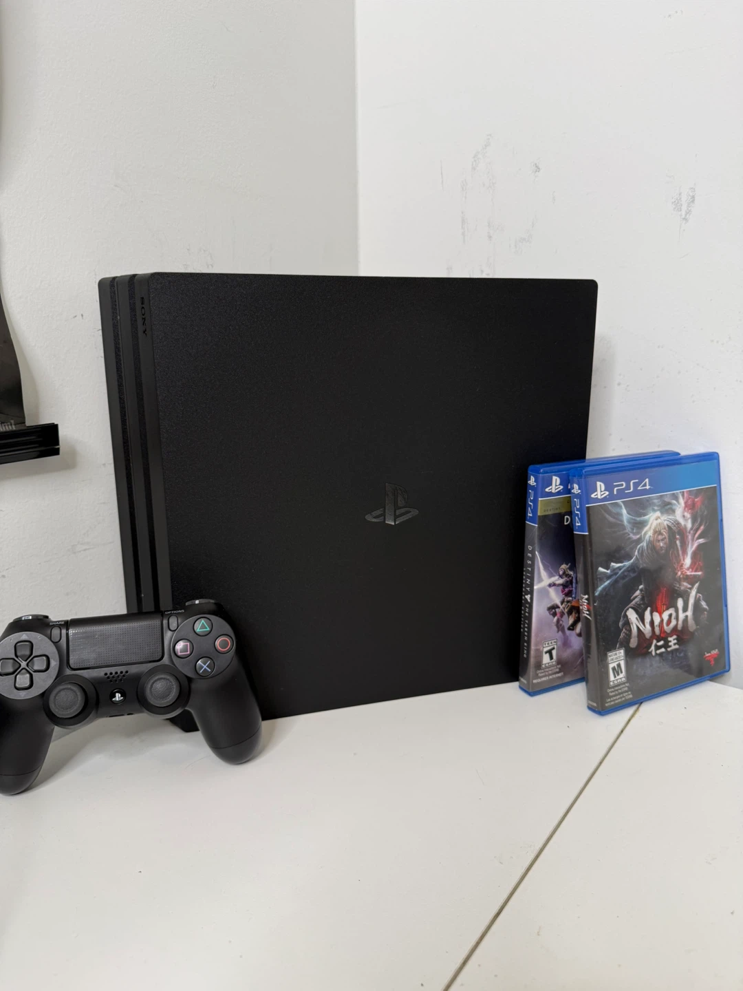 PlayStation 4 Pro + Games - photo 2