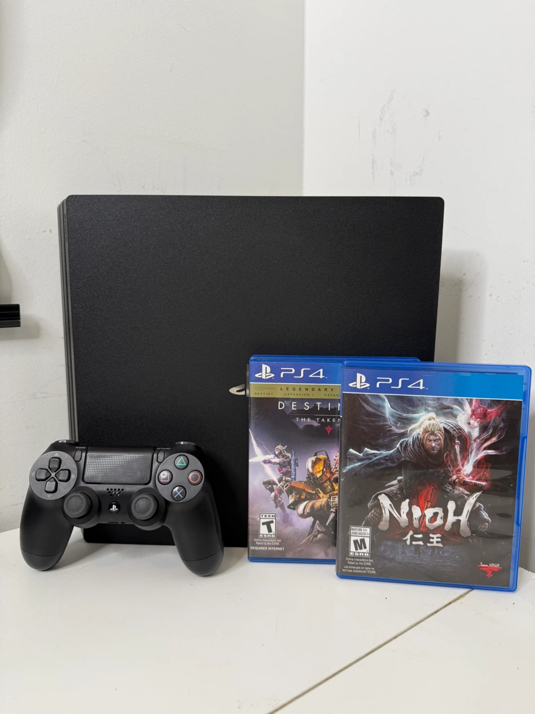 PlayStation 4 Pro + Games
