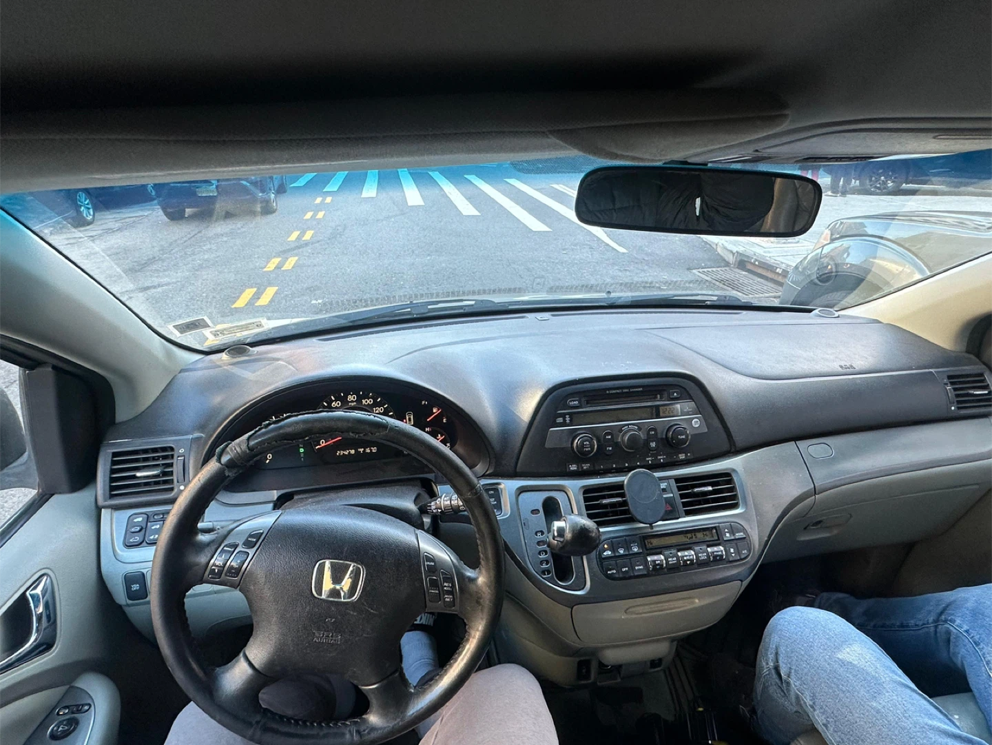 Honda Odyssey Minivan - photo 3