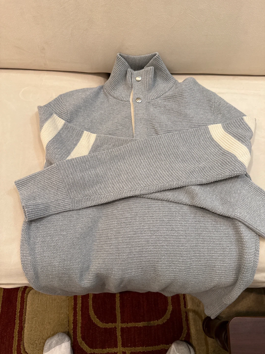 Banana Republic Pullover Sweater - Size M - photo 4