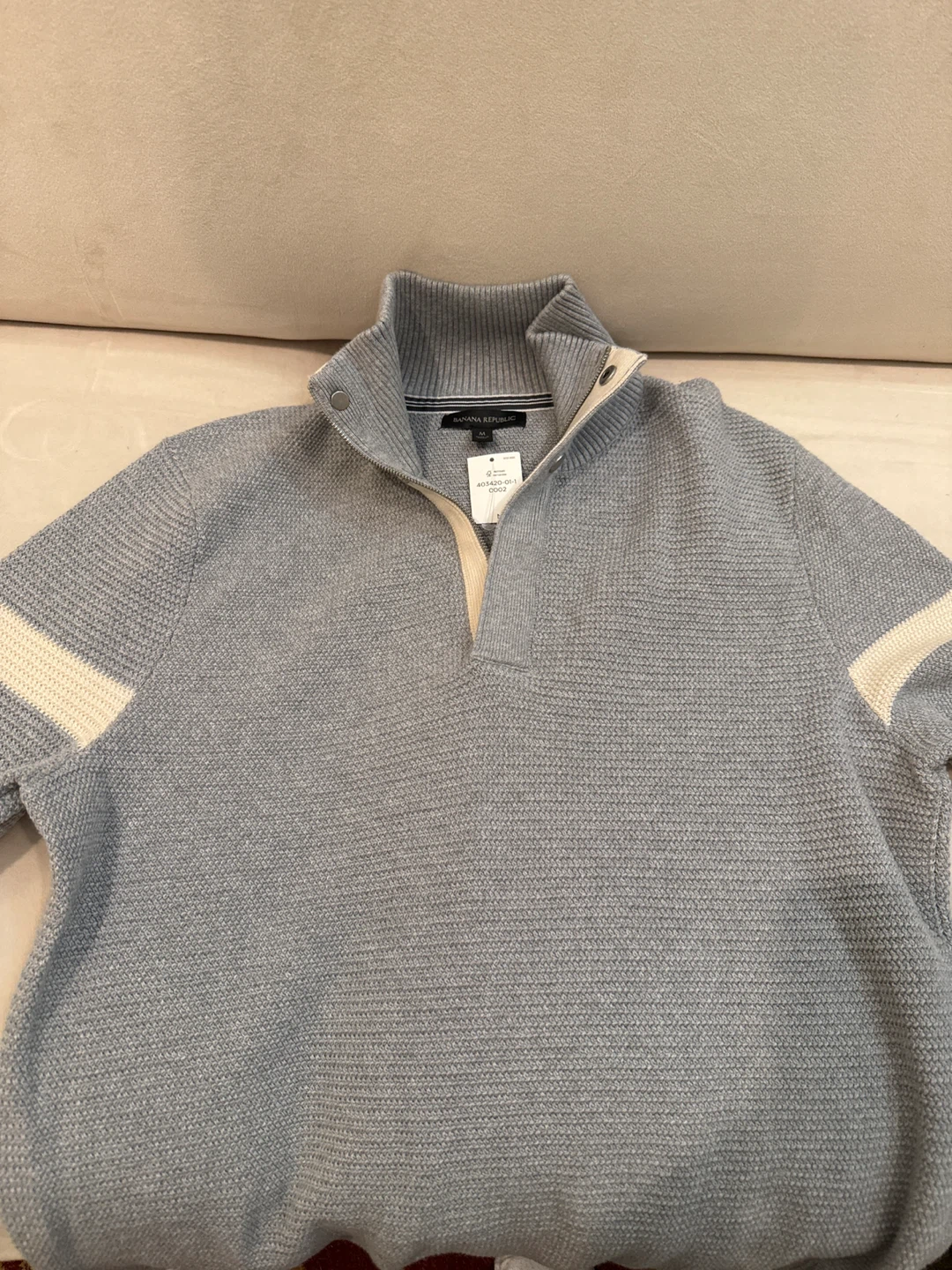 Banana Republic Pullover Sweater - Size M
