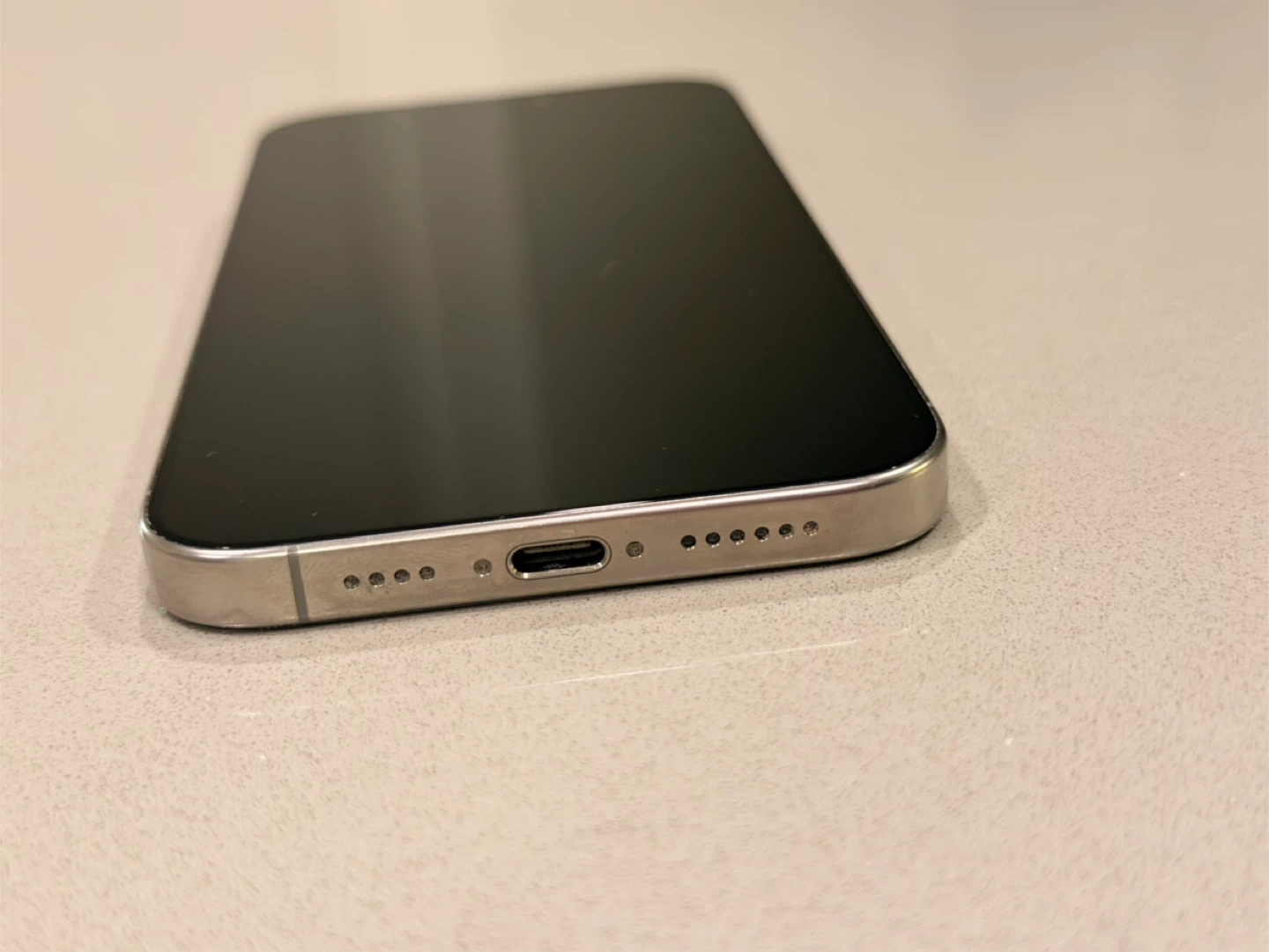 iPhone 16 Pro 128GB White Titanium Unlocked - photo 4