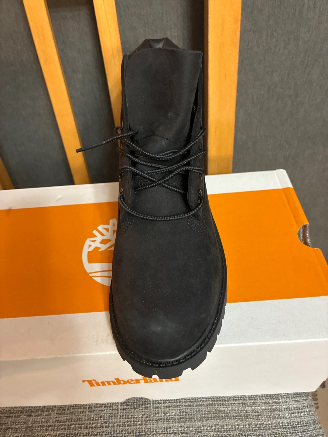 Timberland Premium 6" Waterproof Boot - Youth Size 2 - photo 3