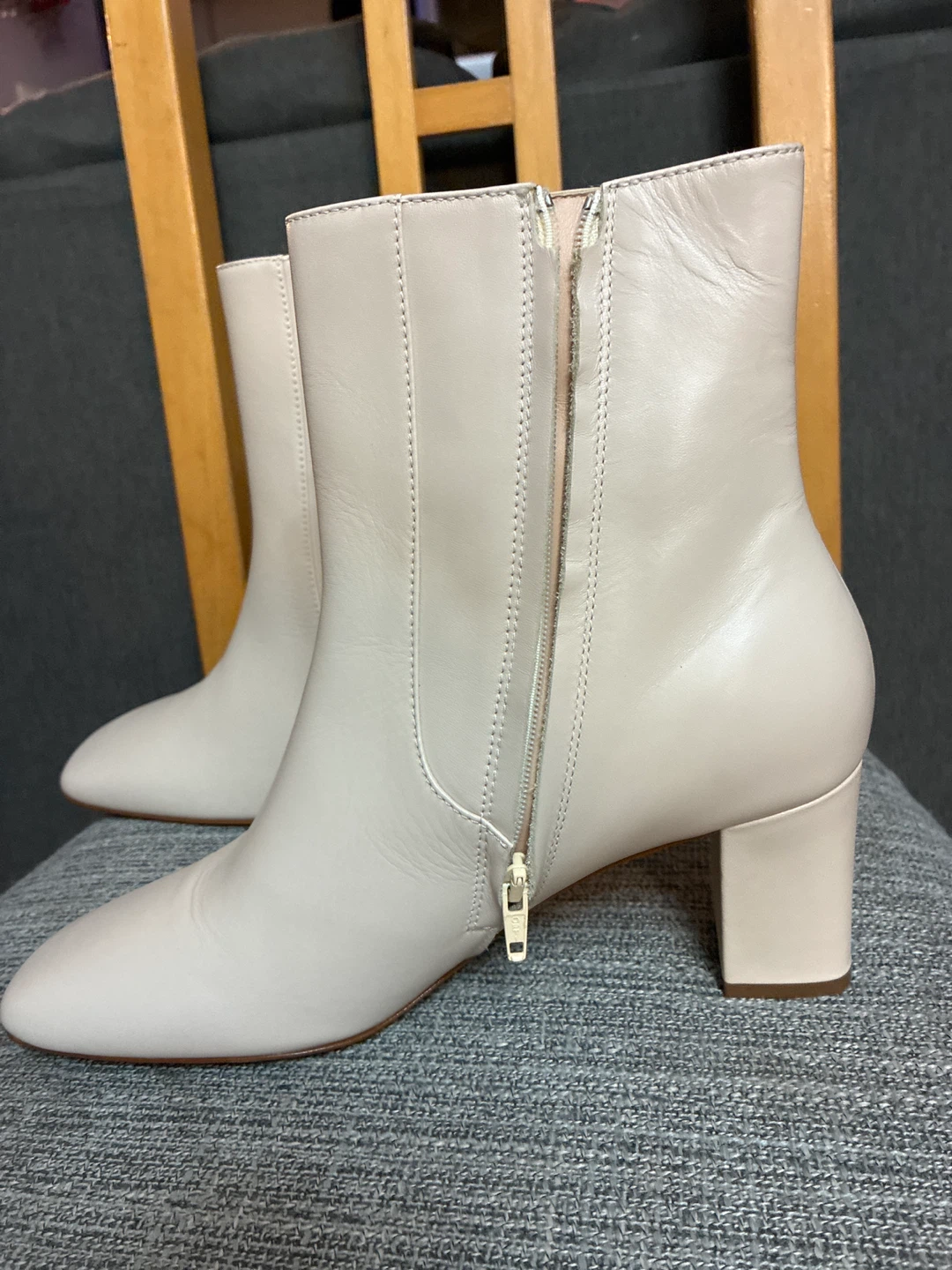 Club Monaco Leather Heeled Booties - Size 40 - photo 5