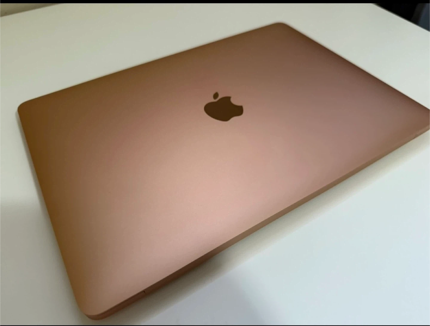 Apple MacBook Air - Gold