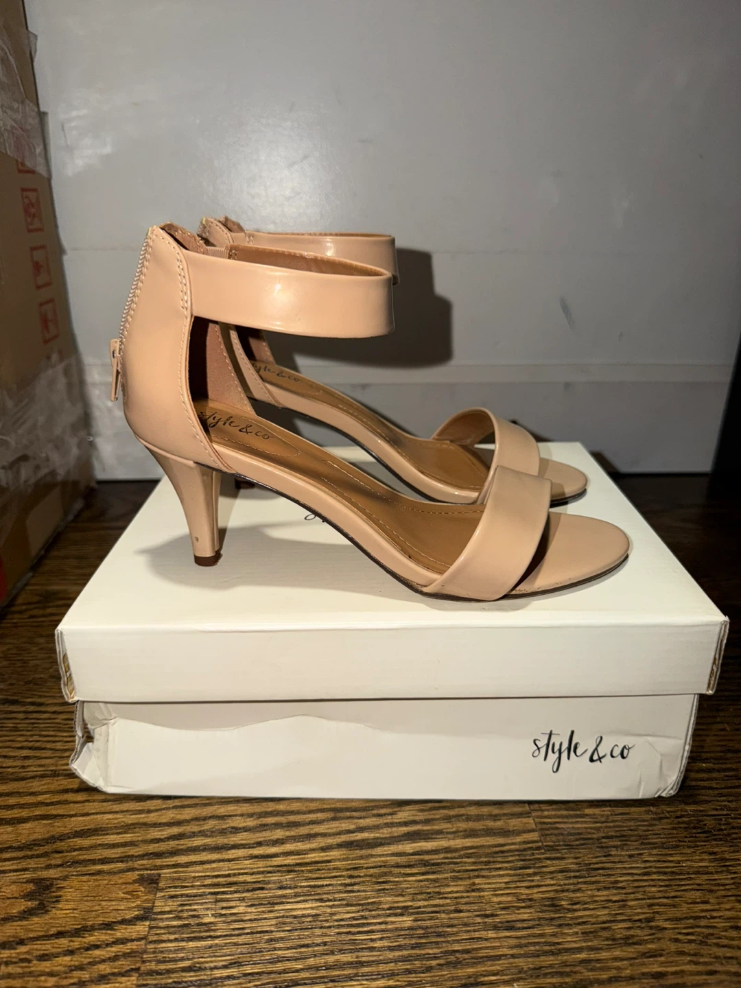 Style & Co. Nude Heels - Size 6M - photo 2