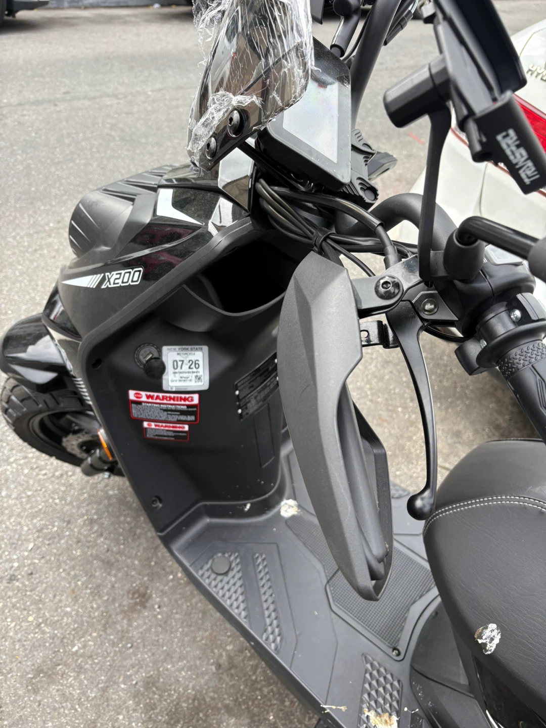 2024 VT MOTO X200 Scooter - Black - photo 4