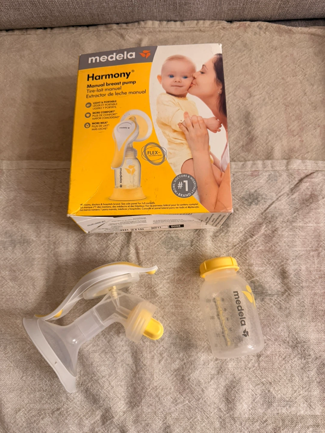Medela Harmony Manual Breast Pump