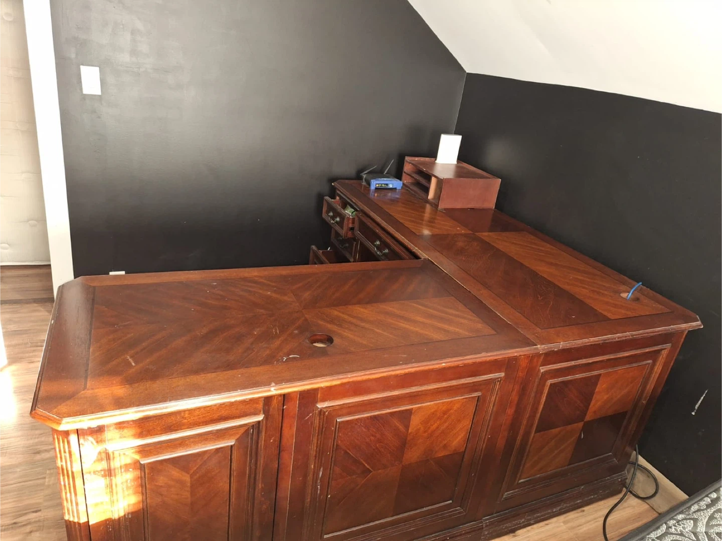 Wooden L-Shaped Desk - photo 4