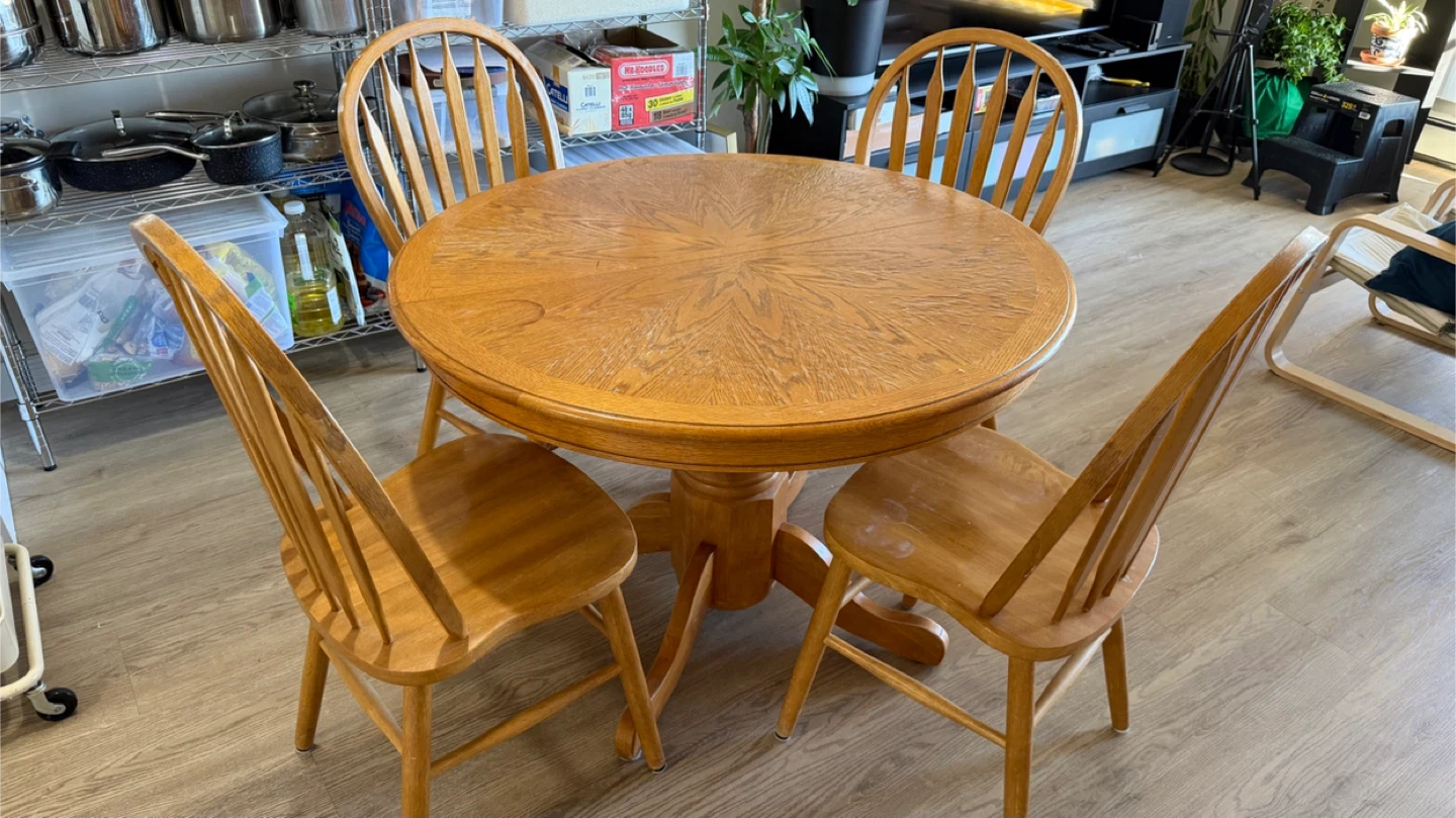Round Wooden Dining Table with 4 Chairs