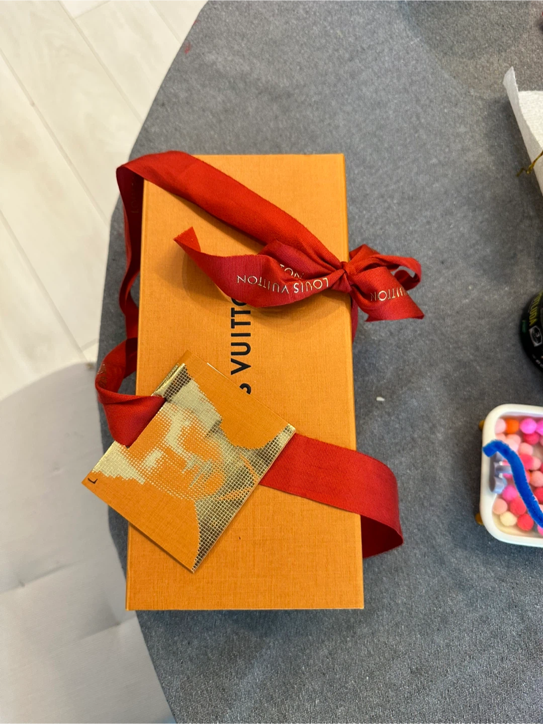 Louis Vuitton Horizon Wireless Earphones - New - photo 3