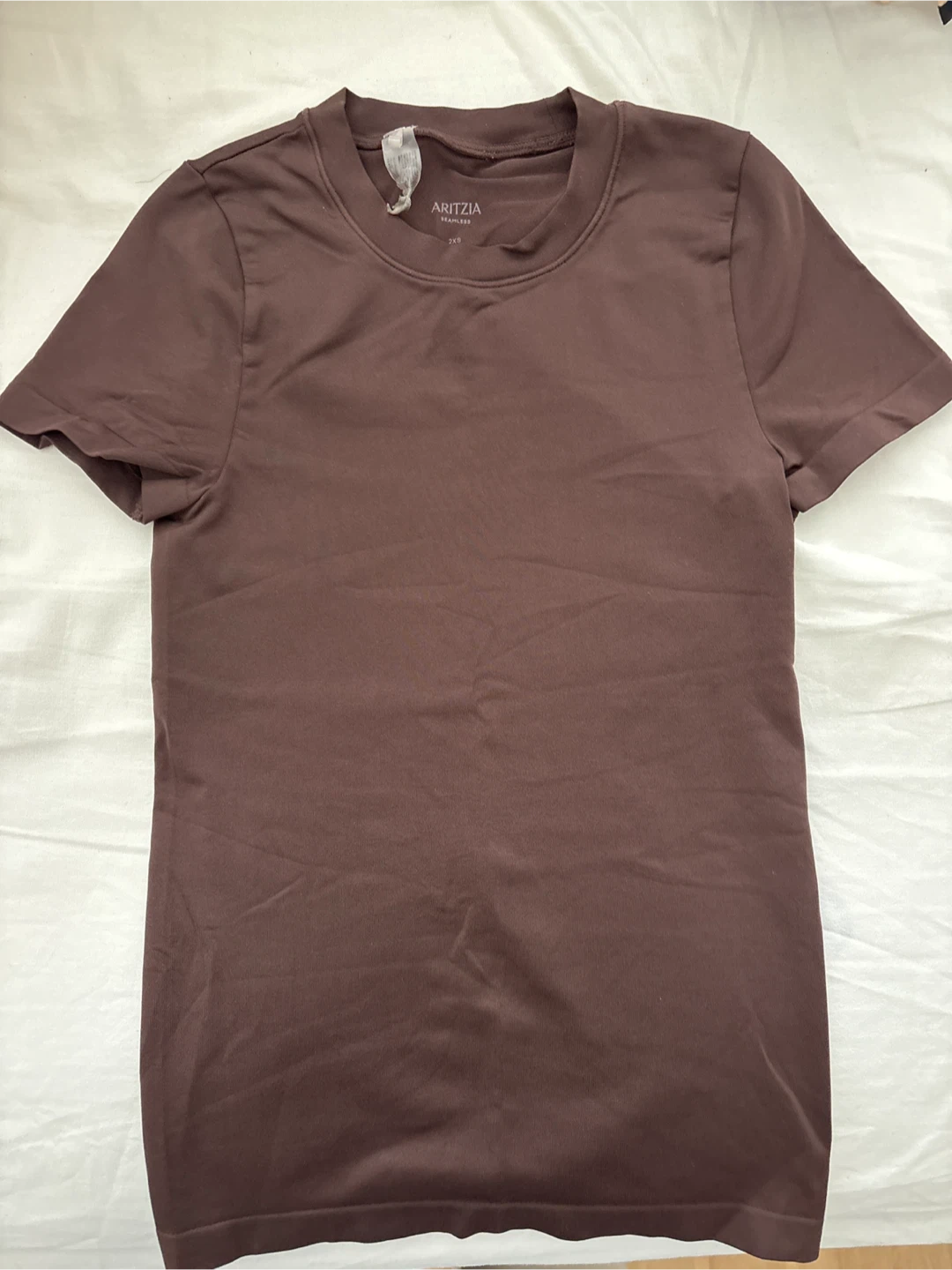 Aritzia Seamless Shirt - 2XS - Brown