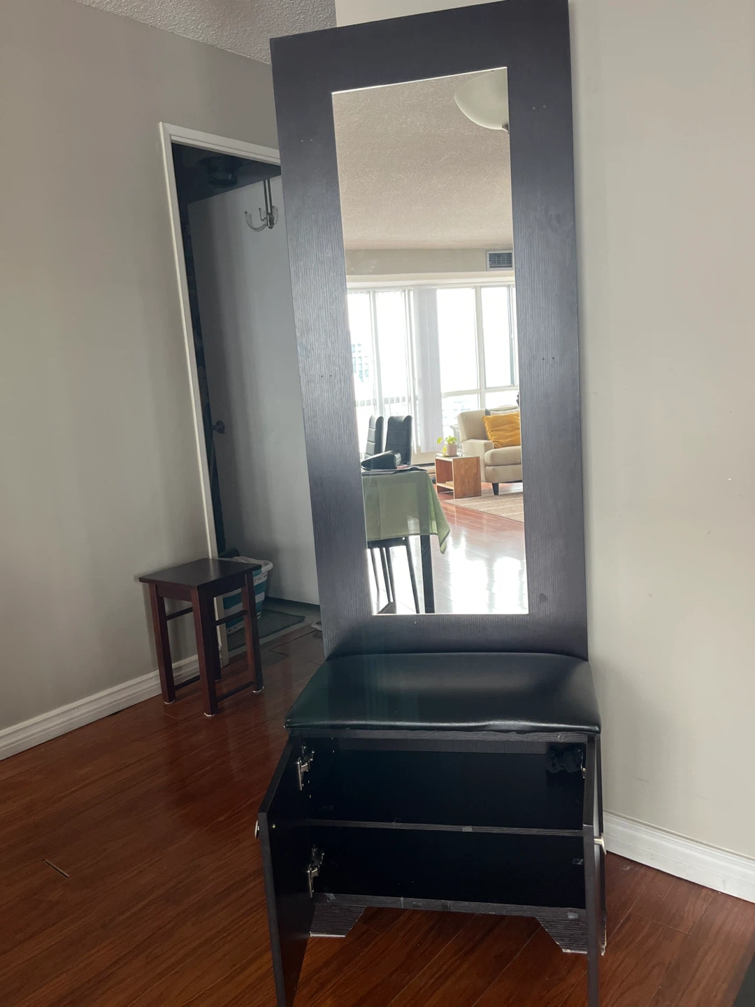 Mirror with Shoe Storage Bench