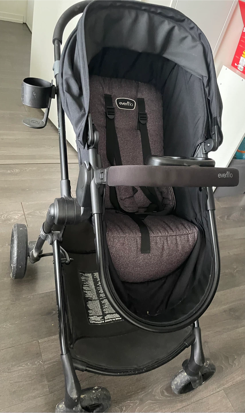 Evenflo Stroller - Black - photo 2