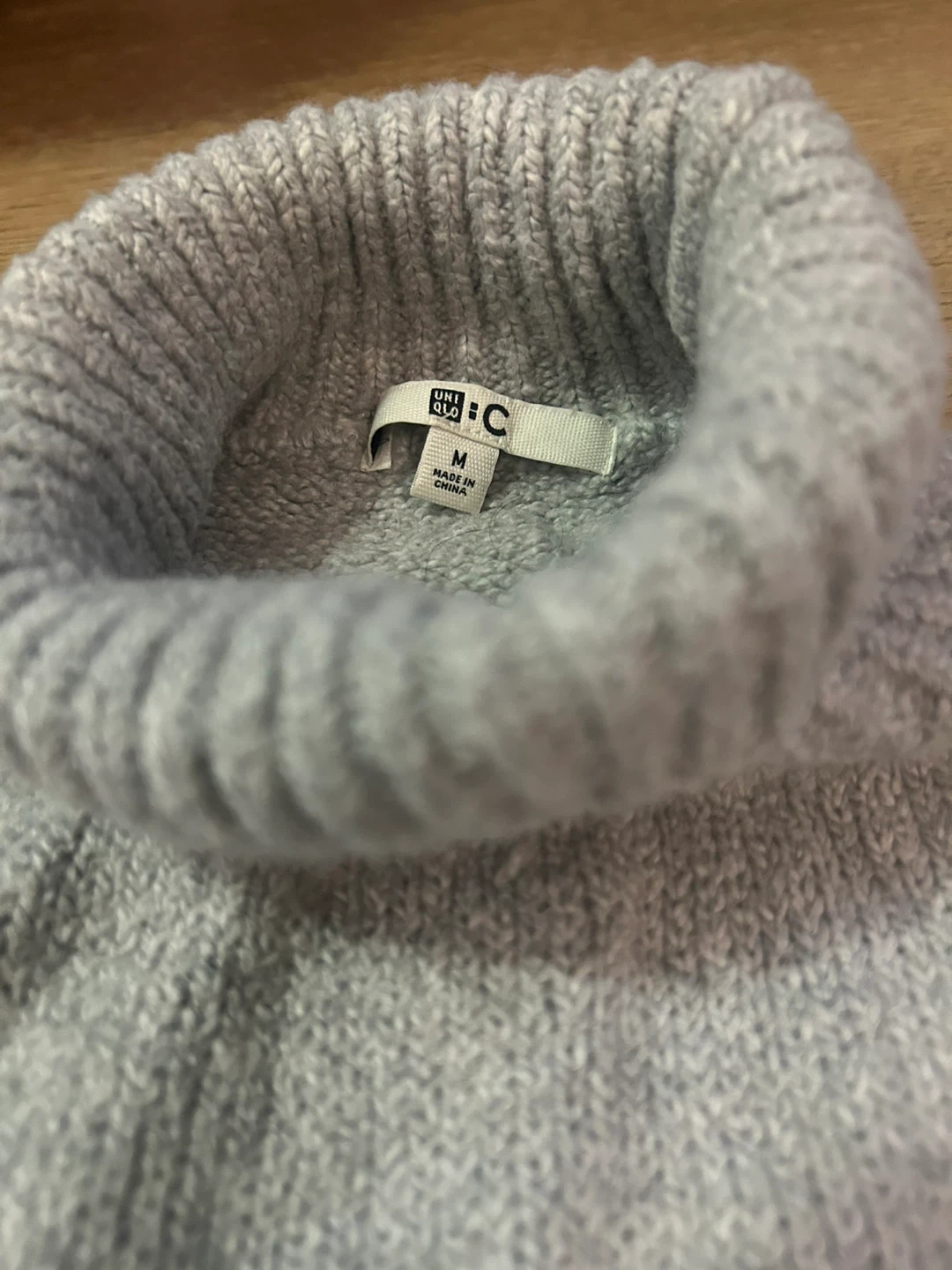 Uniqlo C Grey Turtleneck Sweater - Size M