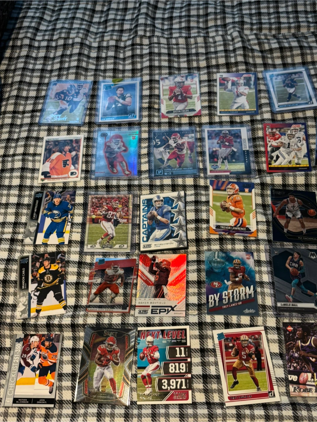 Assorted Trading Cards Bundle - photo 5