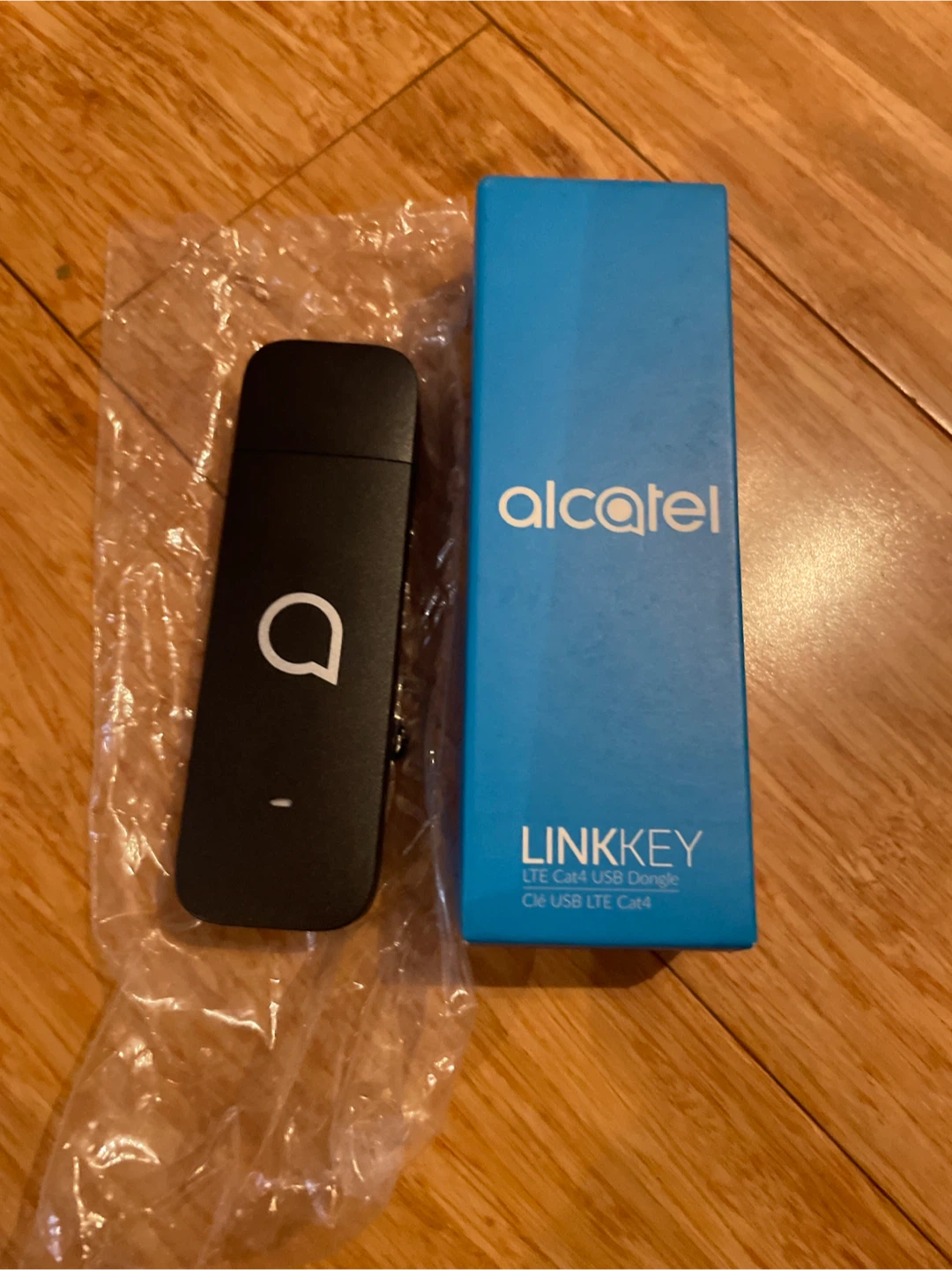 Alcatel LINKKEY IK41UC LTE Cat4 USB Dongle - New